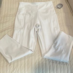 Bally mid calf capri white size large